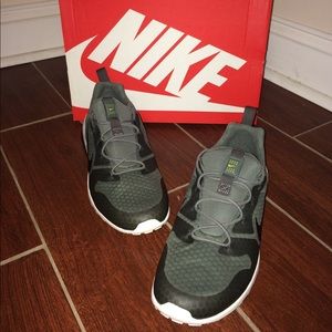 Nike CK Racer River Rock Men’s 9.5 NWB